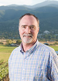 Headshot of instructor Gregory Jones