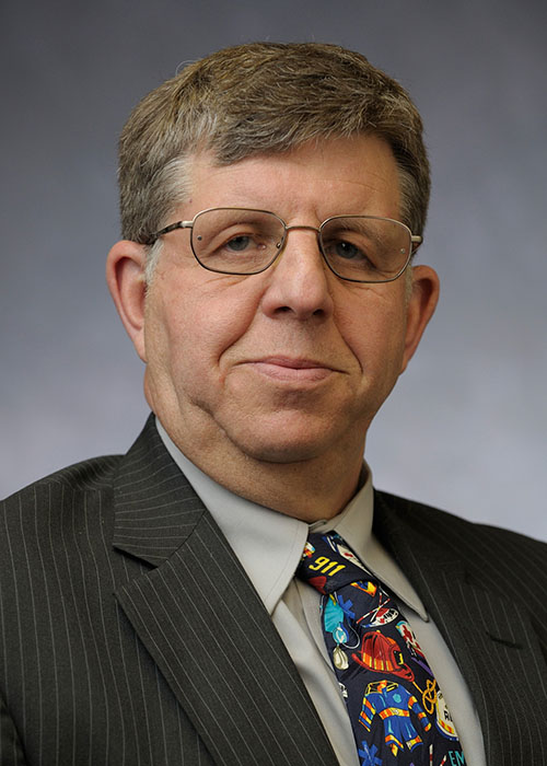 Headshot of instructor Howard Spencer