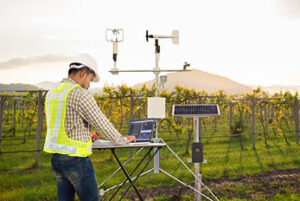 Worker and perimeter air monitoring equipment